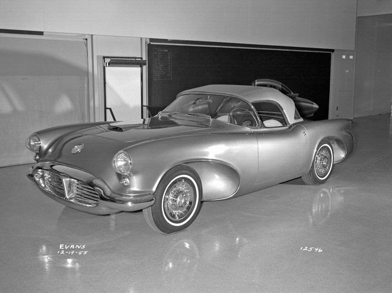 Illustration for article titled Oldsmobile F-88: Archive Photos
